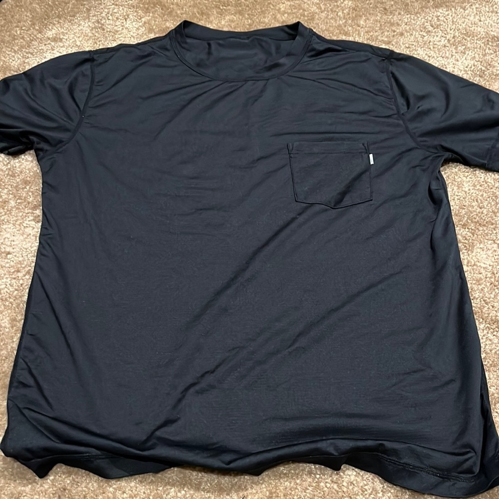 Vuori Tradewinds shirt